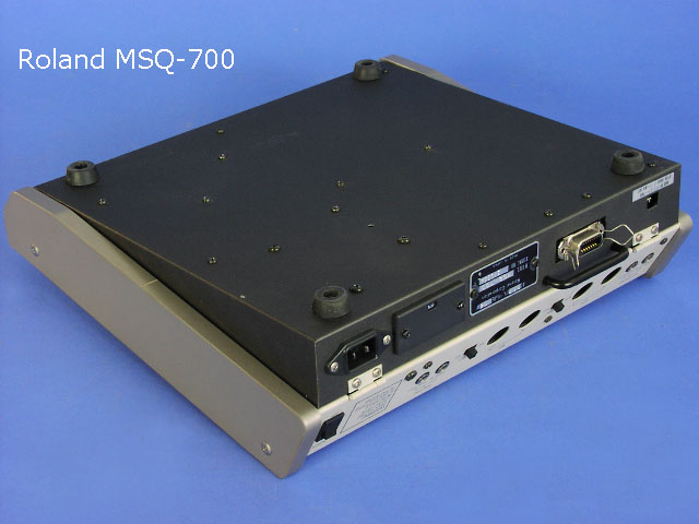 Roland MSQ700 Bottom